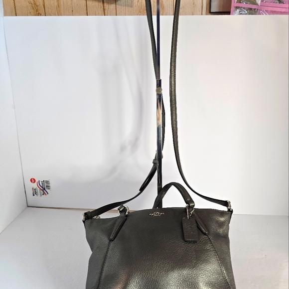 Coach Black Leather Shoulder Bag with Adjustable Strap - Picture 2 of 8